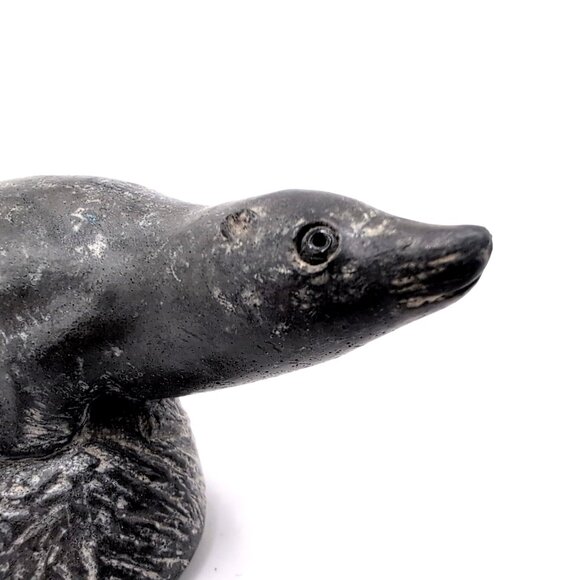 Wolf Original Seal Handcrafted Sculpture Figurine Canada Signed Stone/Resin - Picture 8 of 9